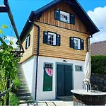 Holiday home Bluetenstoeckl *