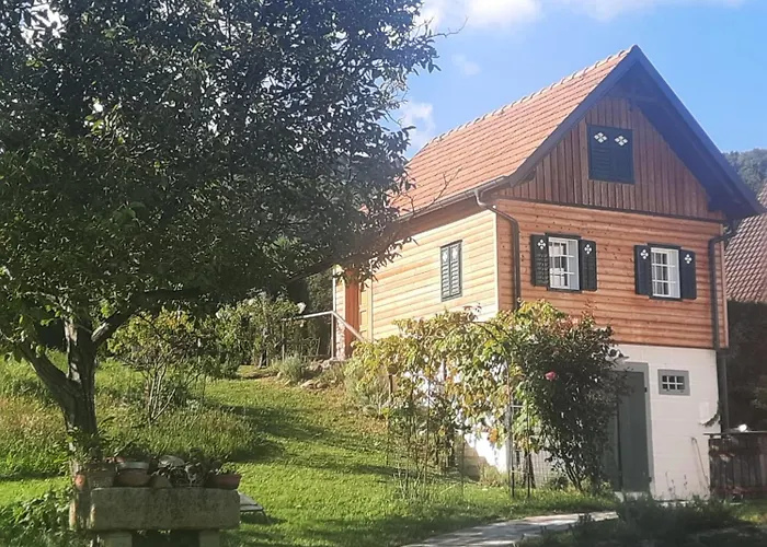 Holiday home Bluetenstoeckl Frutten